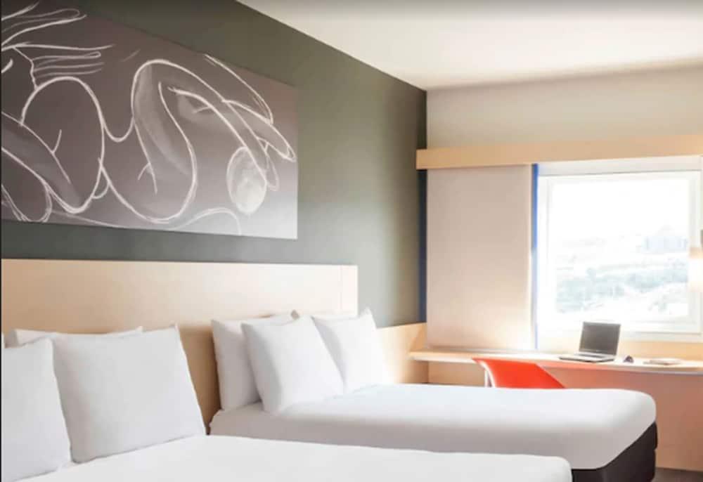 Ibis Hotel