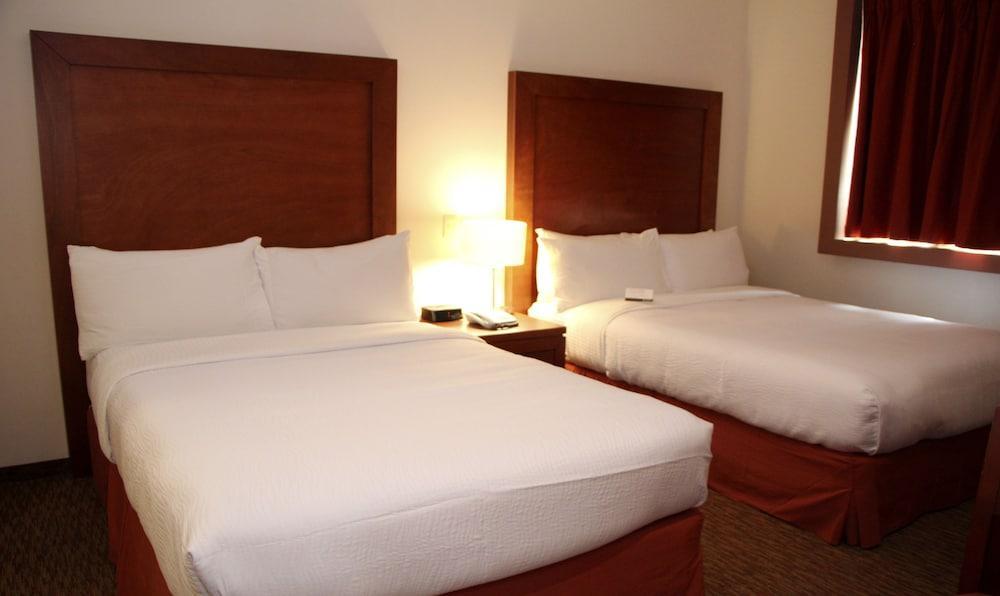 Staybridge Queretaro By Ihg Hotel 3*
