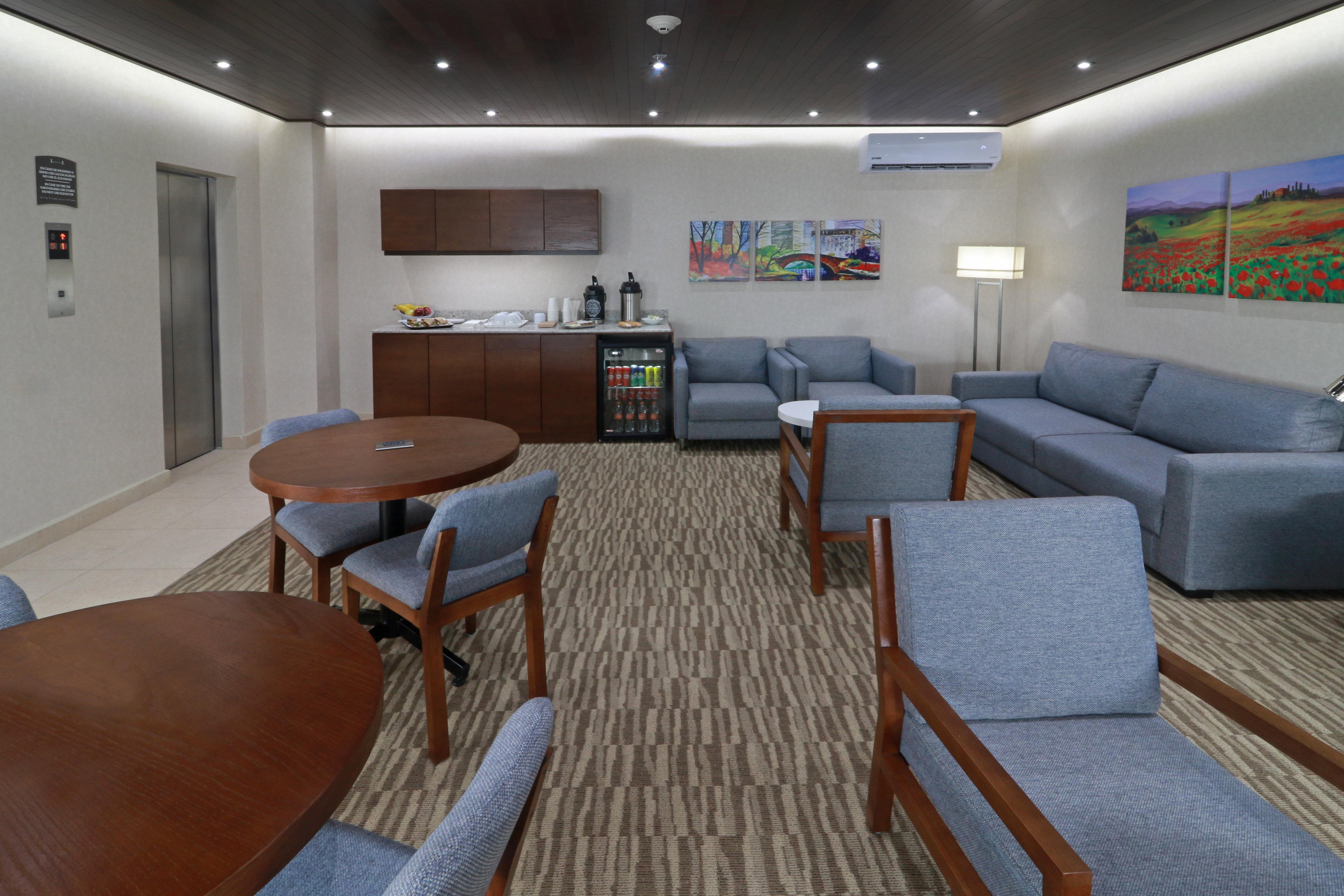 Staybridge Queretaro By Ihg 3* El Salitre