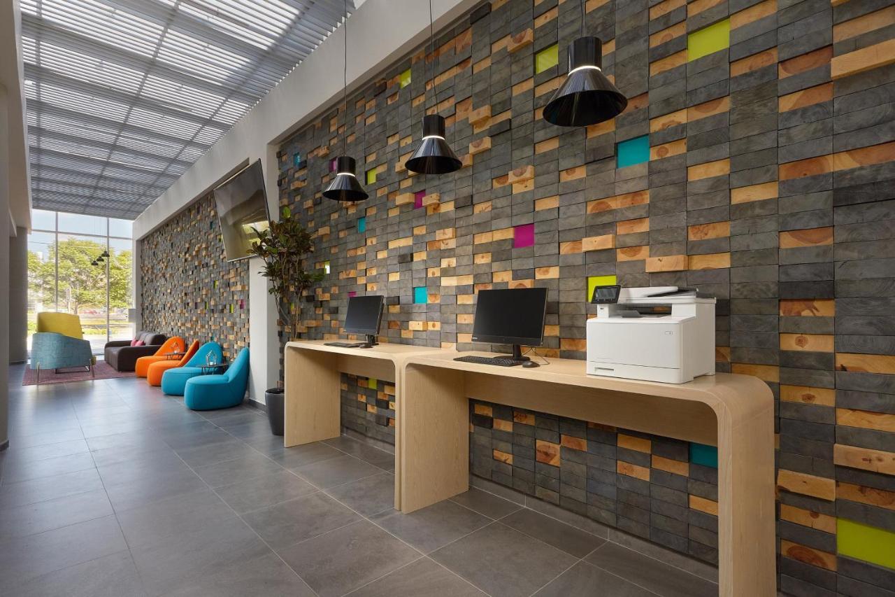 Hotel Aloft 5*