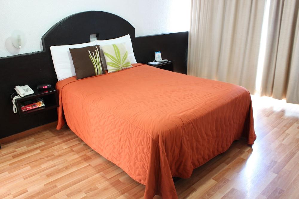 Hi Impala 3* Querétaro