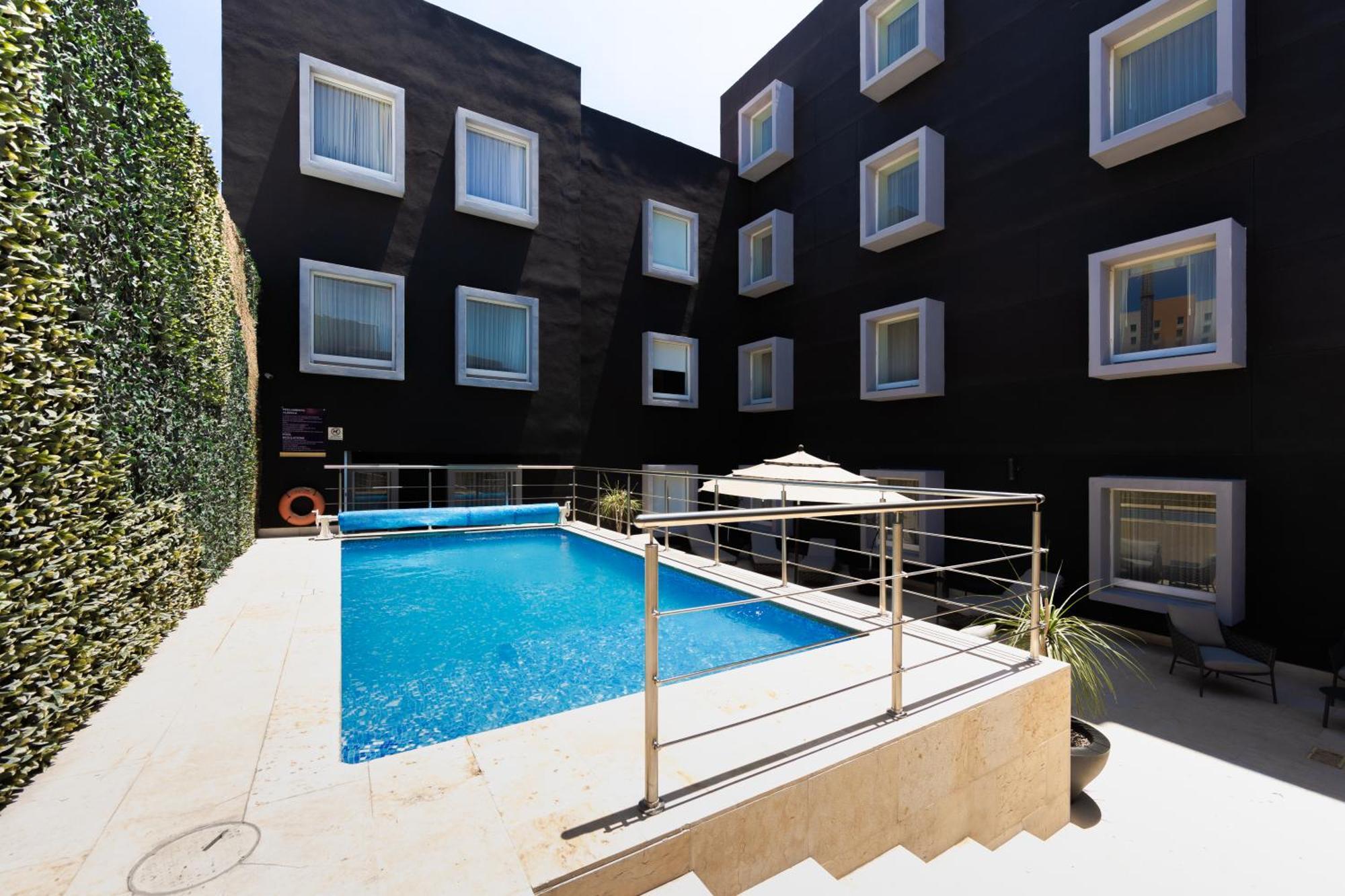 Hotel Comfort Tecnologico Queretaro