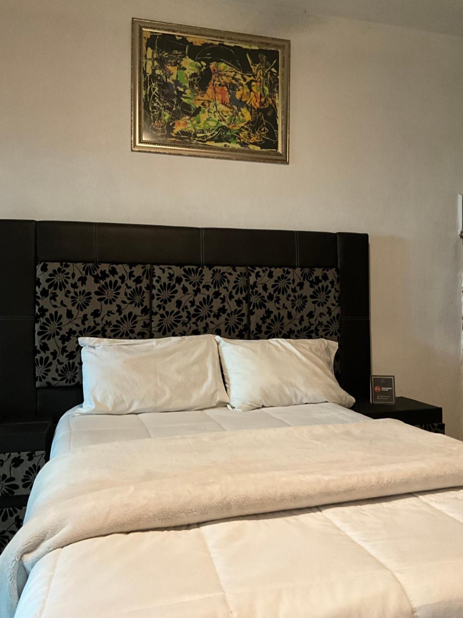 Casa Carmona 33 Hotel 4*