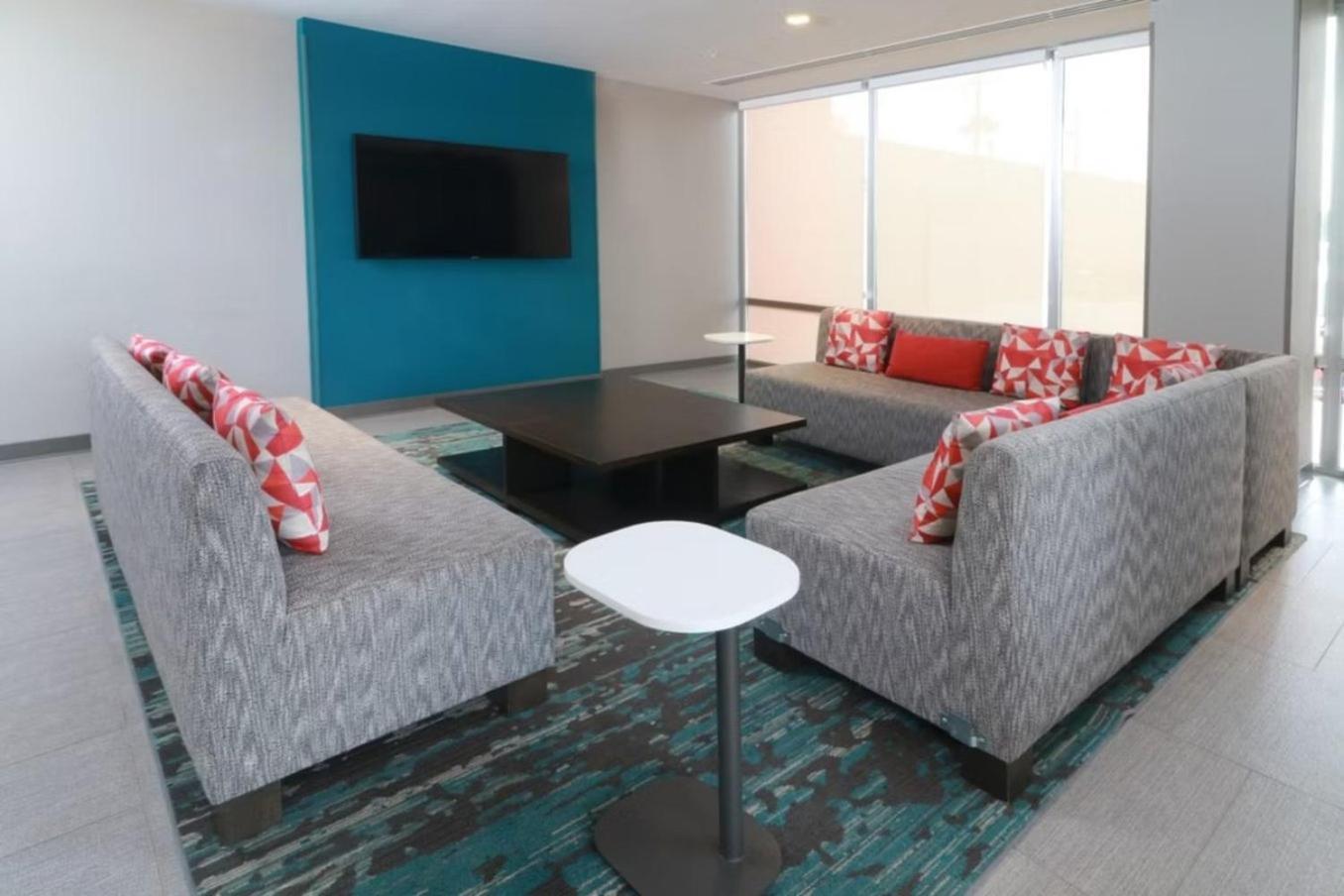 Hotel Avid Centro Sur By Ihg *