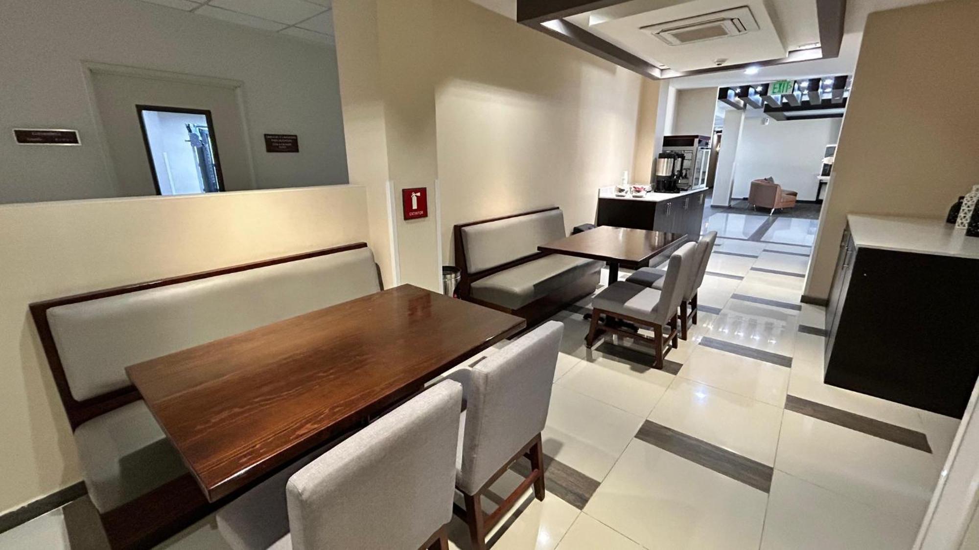 Candlewood - Queretaro Juriquilla By Ihg Hotel Jurica