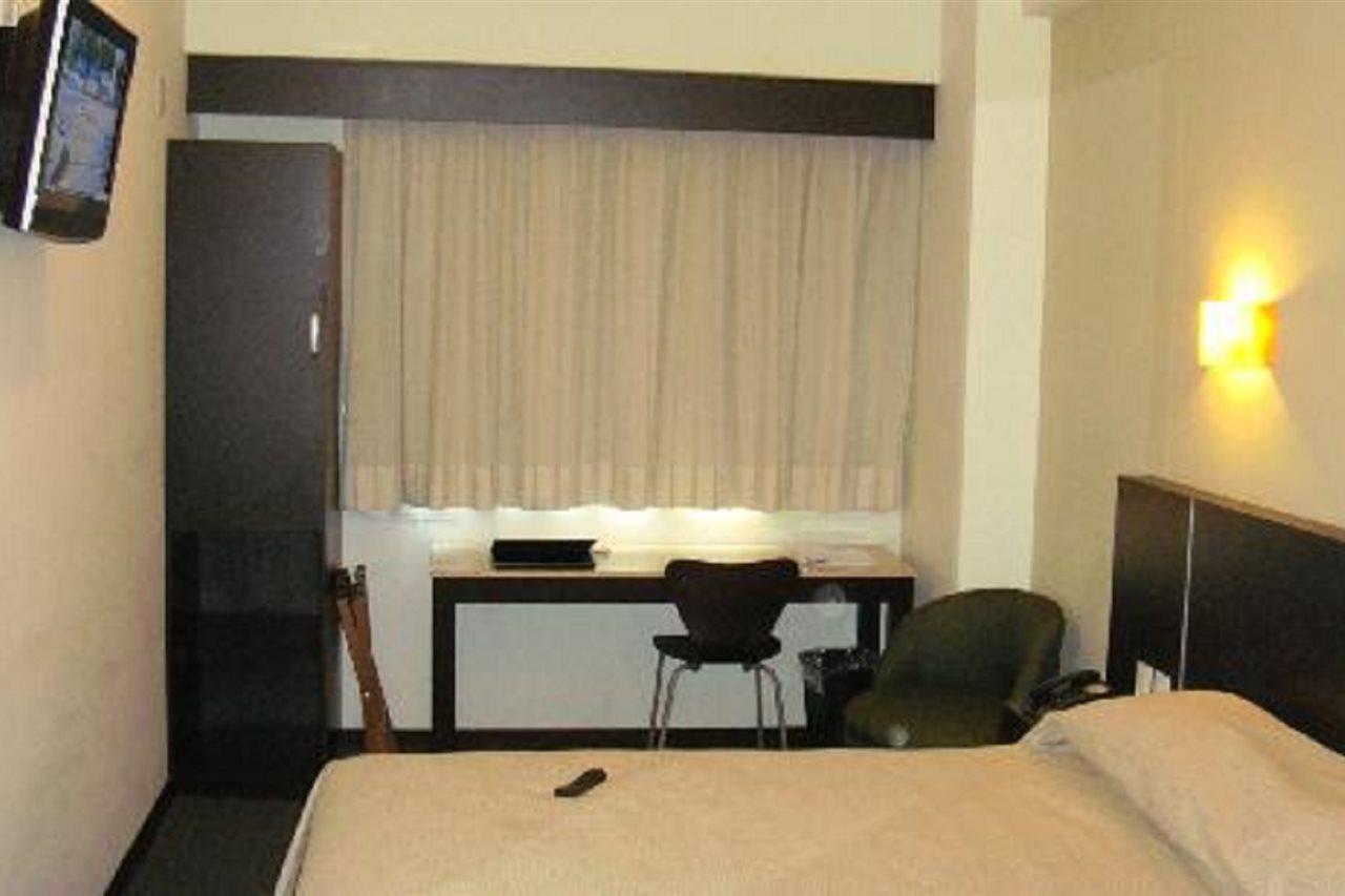 Western Crown Victoria 4* Querétaro