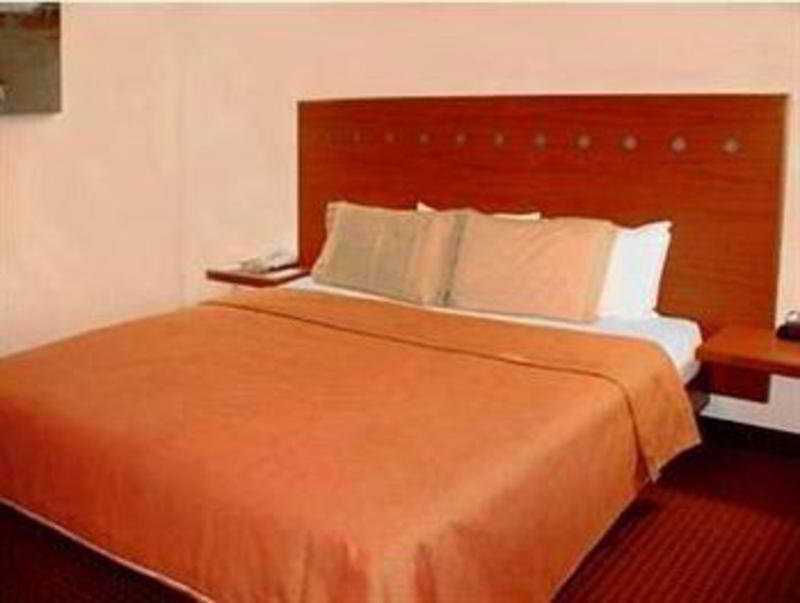 Comfort Tecnologico Hotel Queretaro