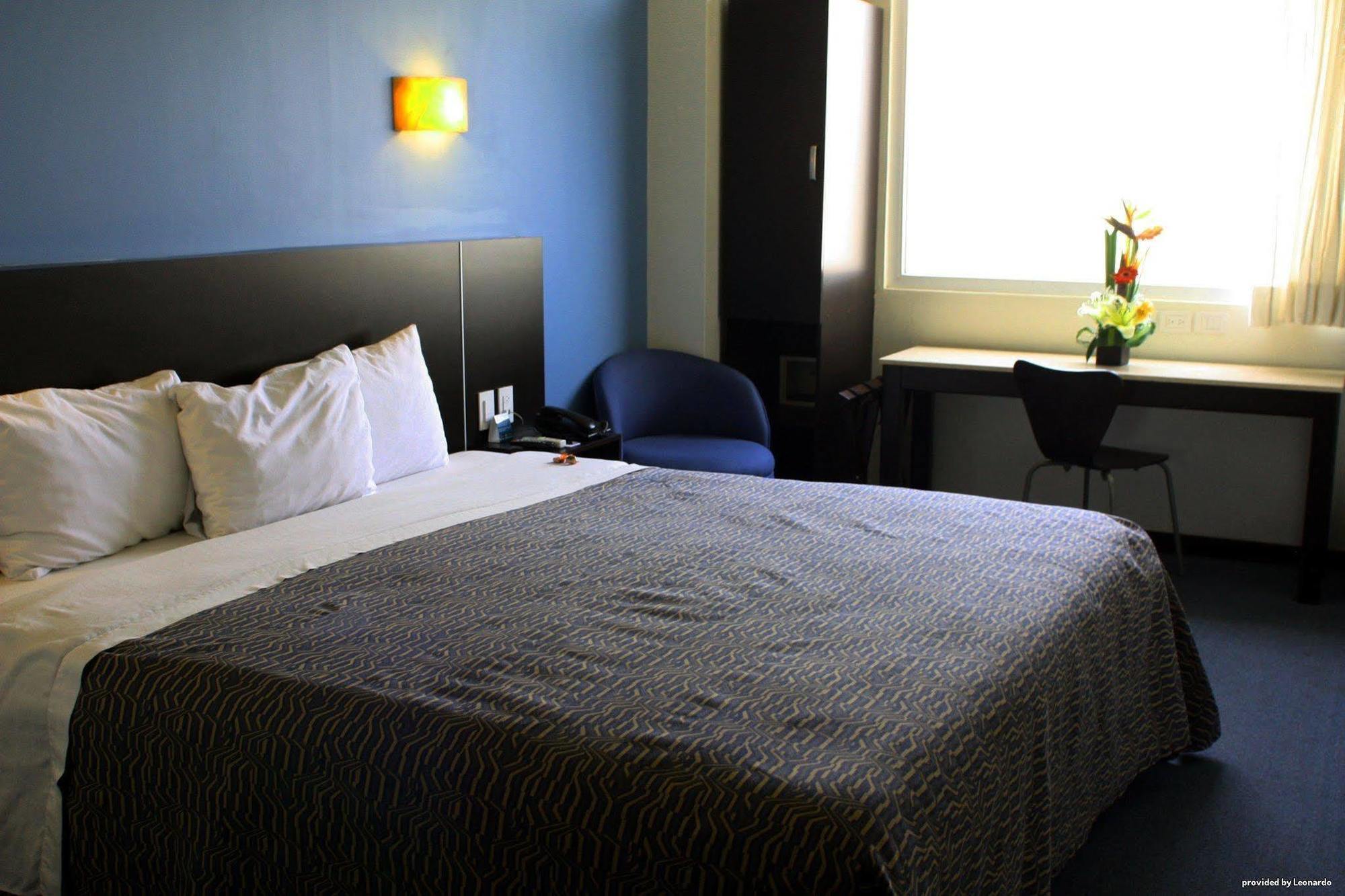 Western Crown Victoria Hotel Querétaro
