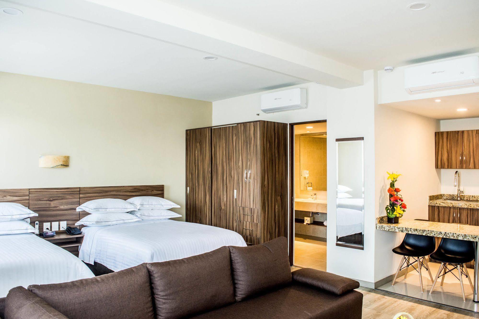 Hotel Western Crown Victoria Querétaro