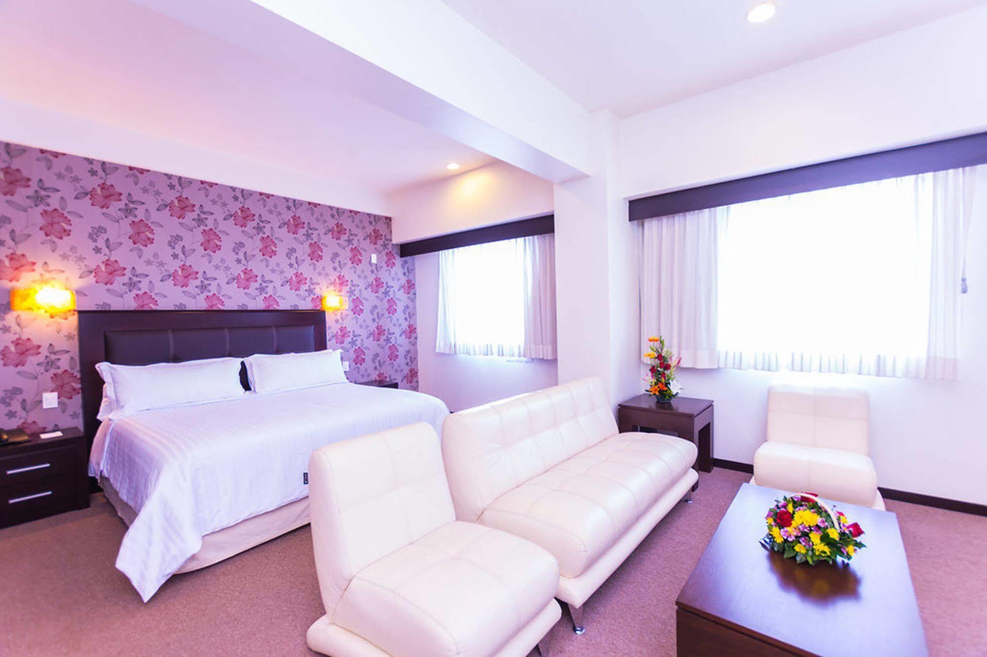 Hotel Western Crown Victoria Querétaro