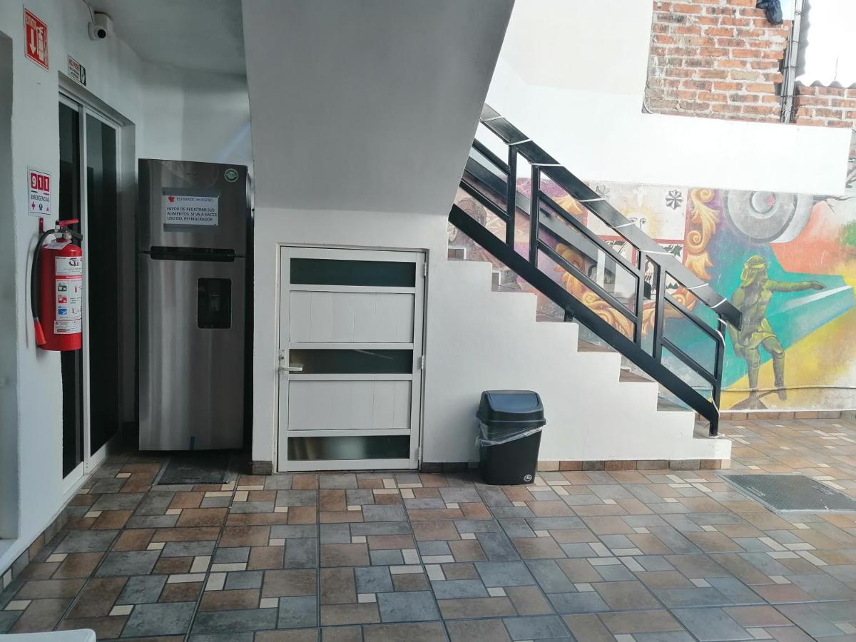 Hostal Maple *