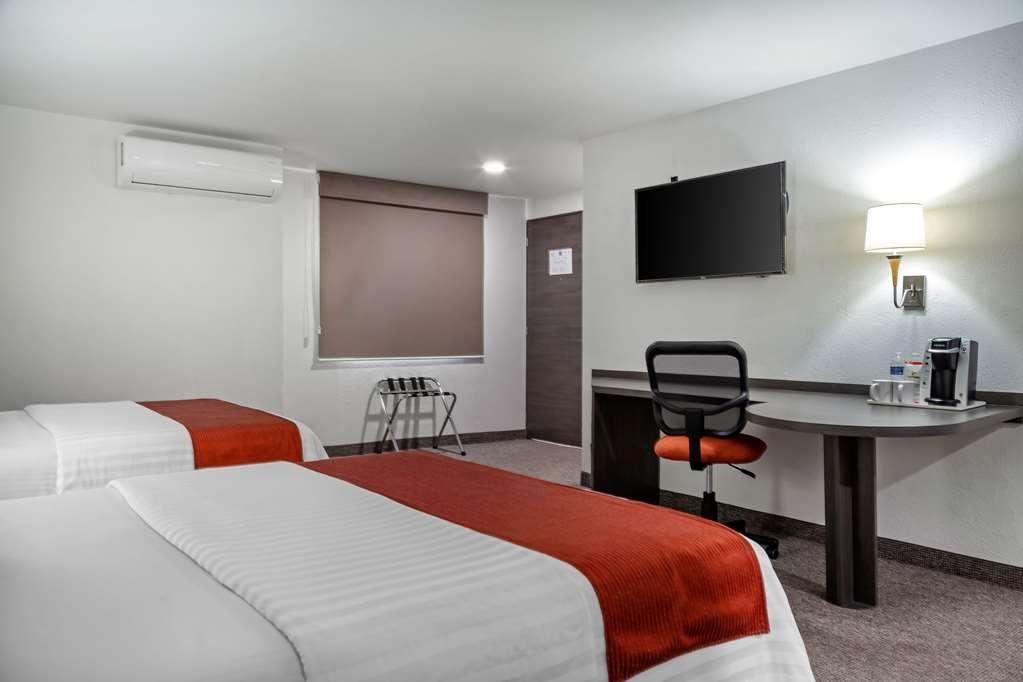 Bewow 4* Queretaro