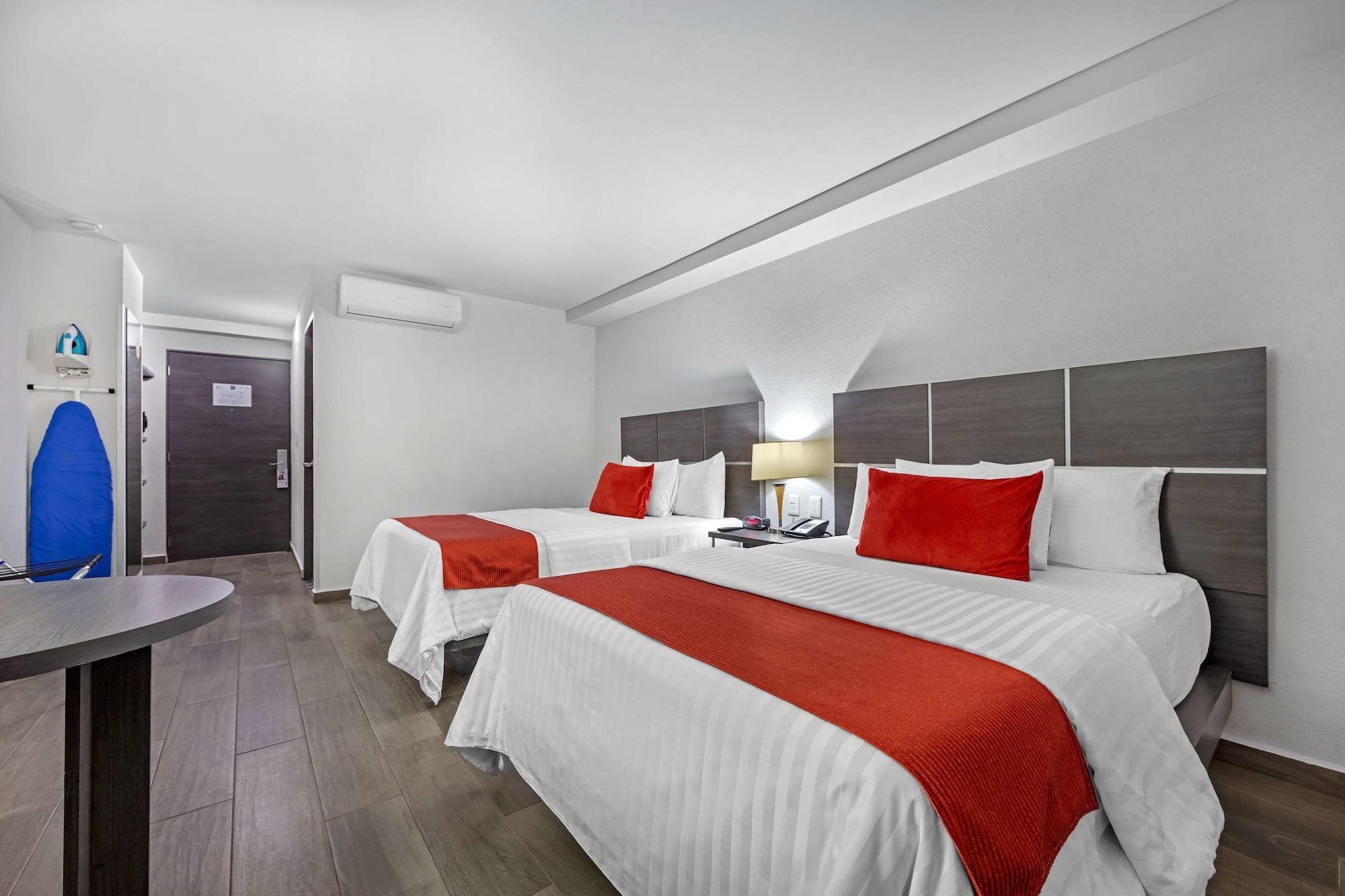 Bewow 4* Queretaro