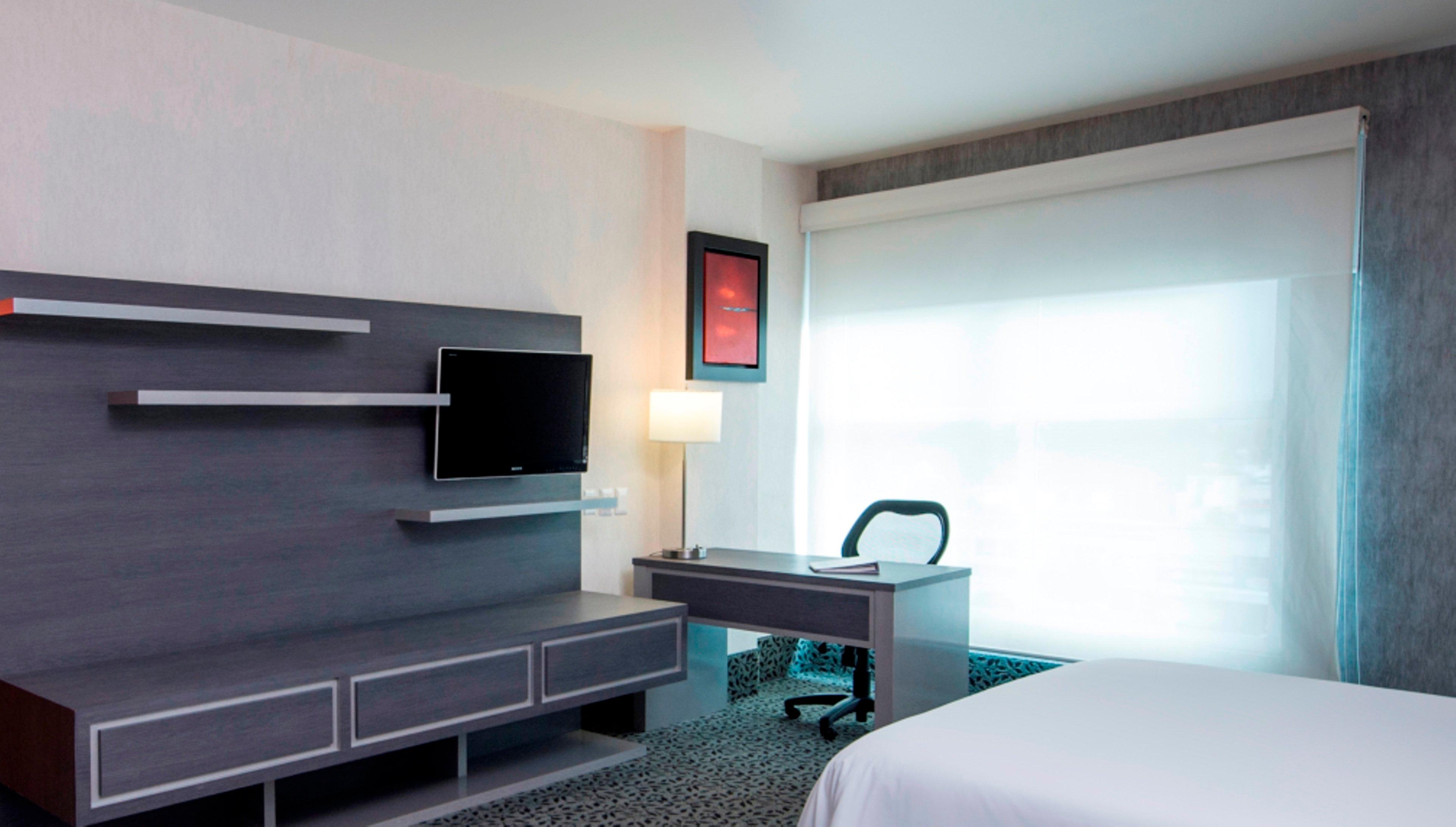 Express & By Ihg 4*