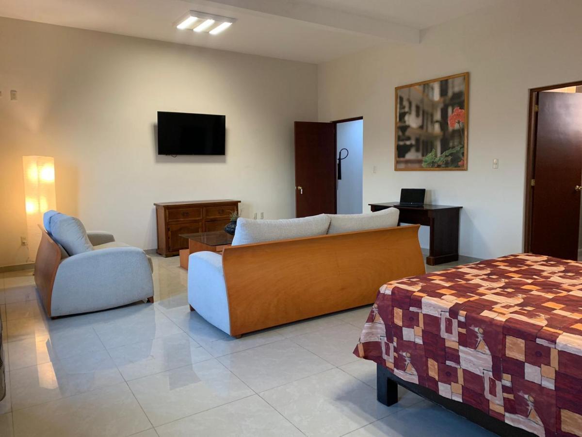 Cinco De Mayo Hotel 3*