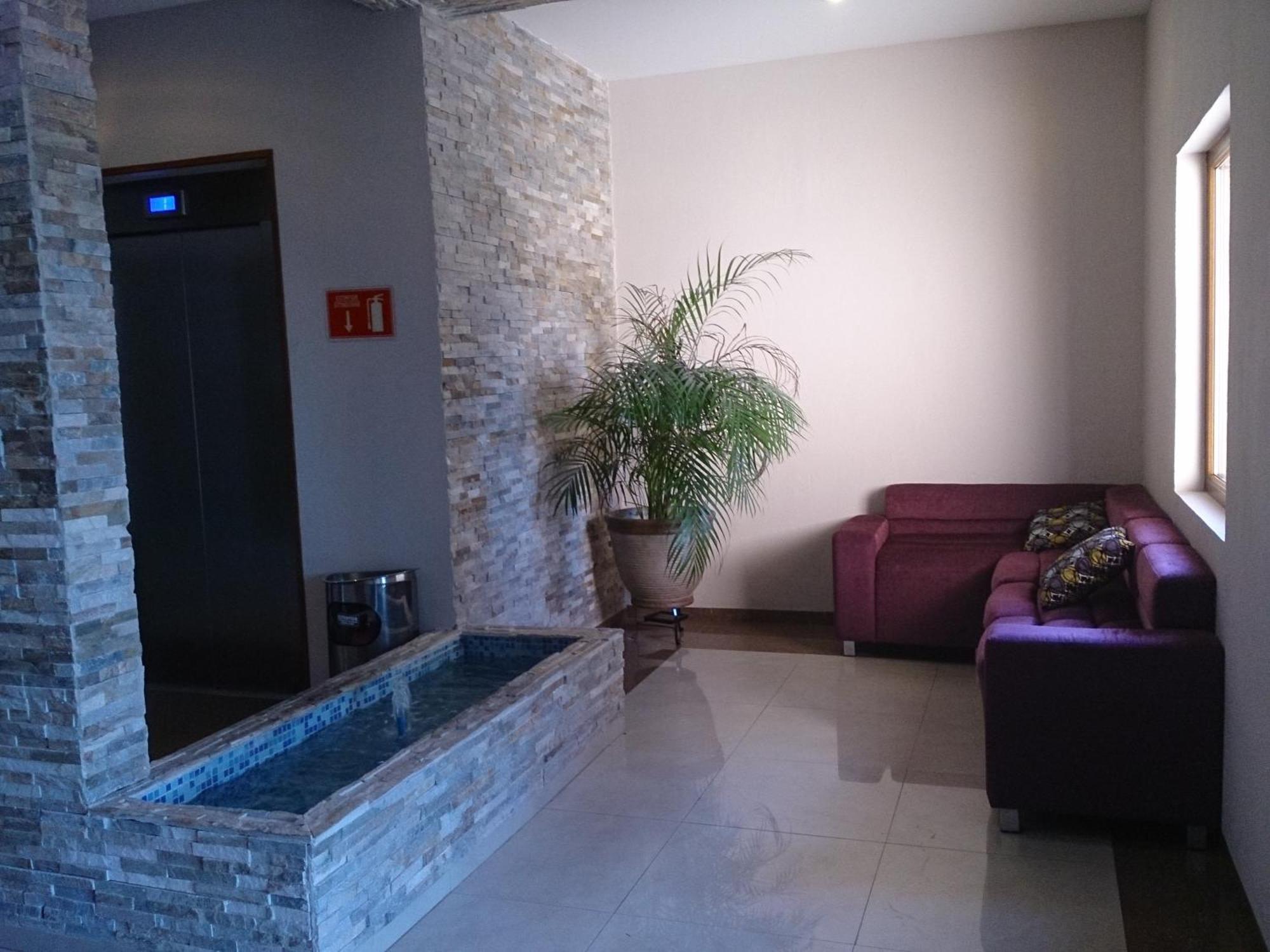 Oliver - Business Class Hotel Queretaro