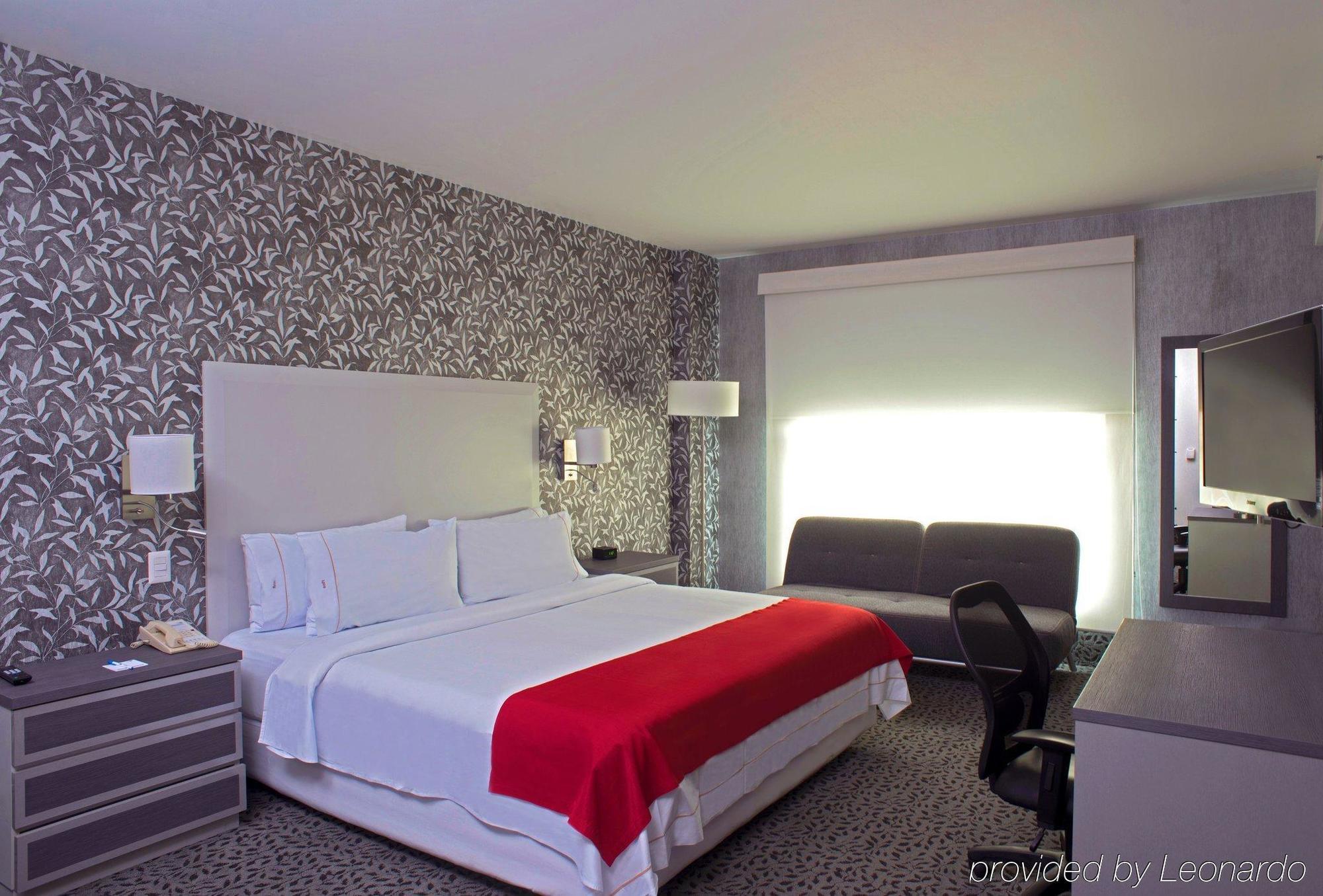 Hotel Express & By Ihg