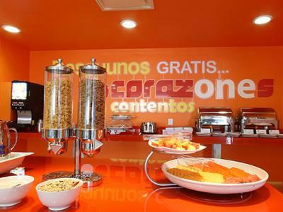 One Centro Sur 3* Querétaro