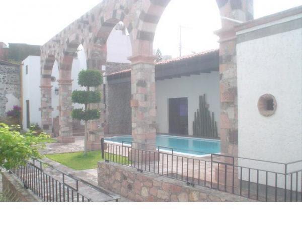 Meson De La Santa Cruz * Querétaro