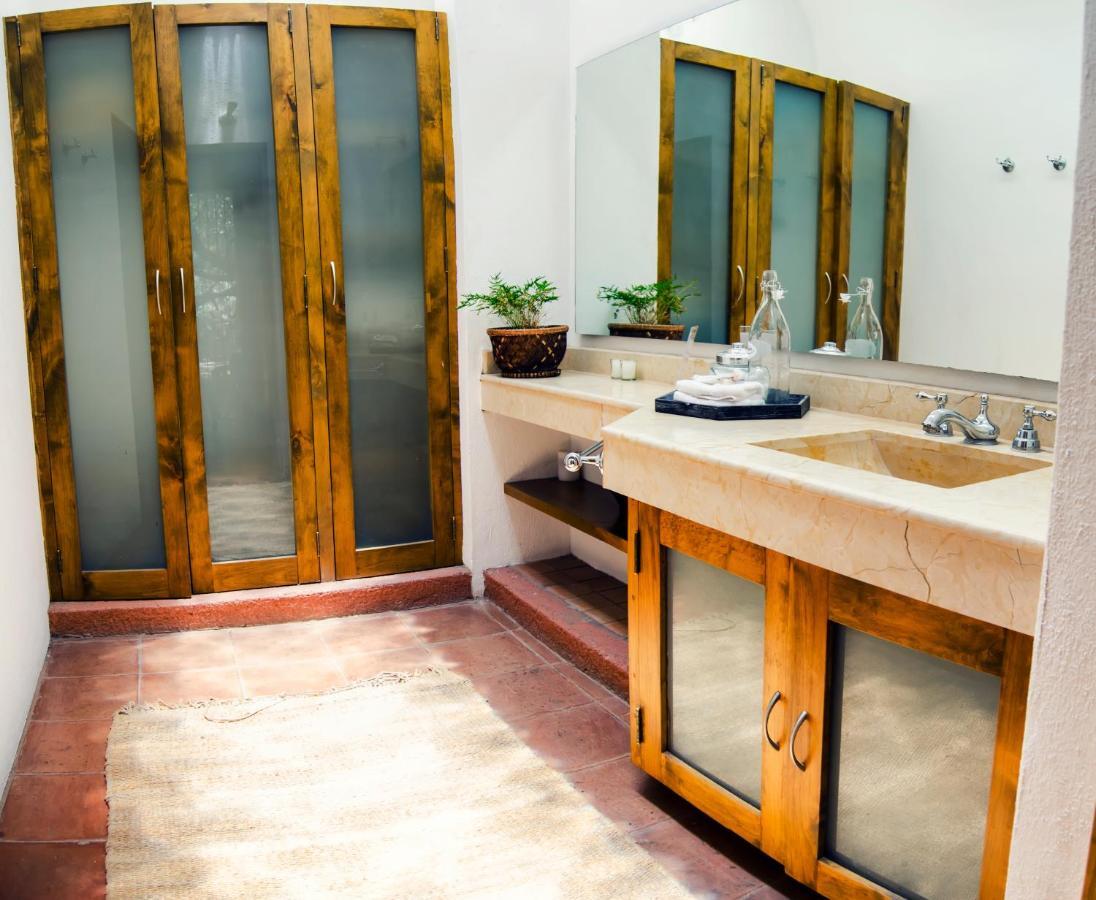 Puerta Del Lobo Lodge *