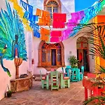 El Mexa Hostel