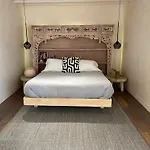 Casa Realm