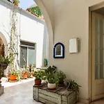Cuarto Independiente En Centrica Casa Colonial