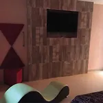 Q Motel