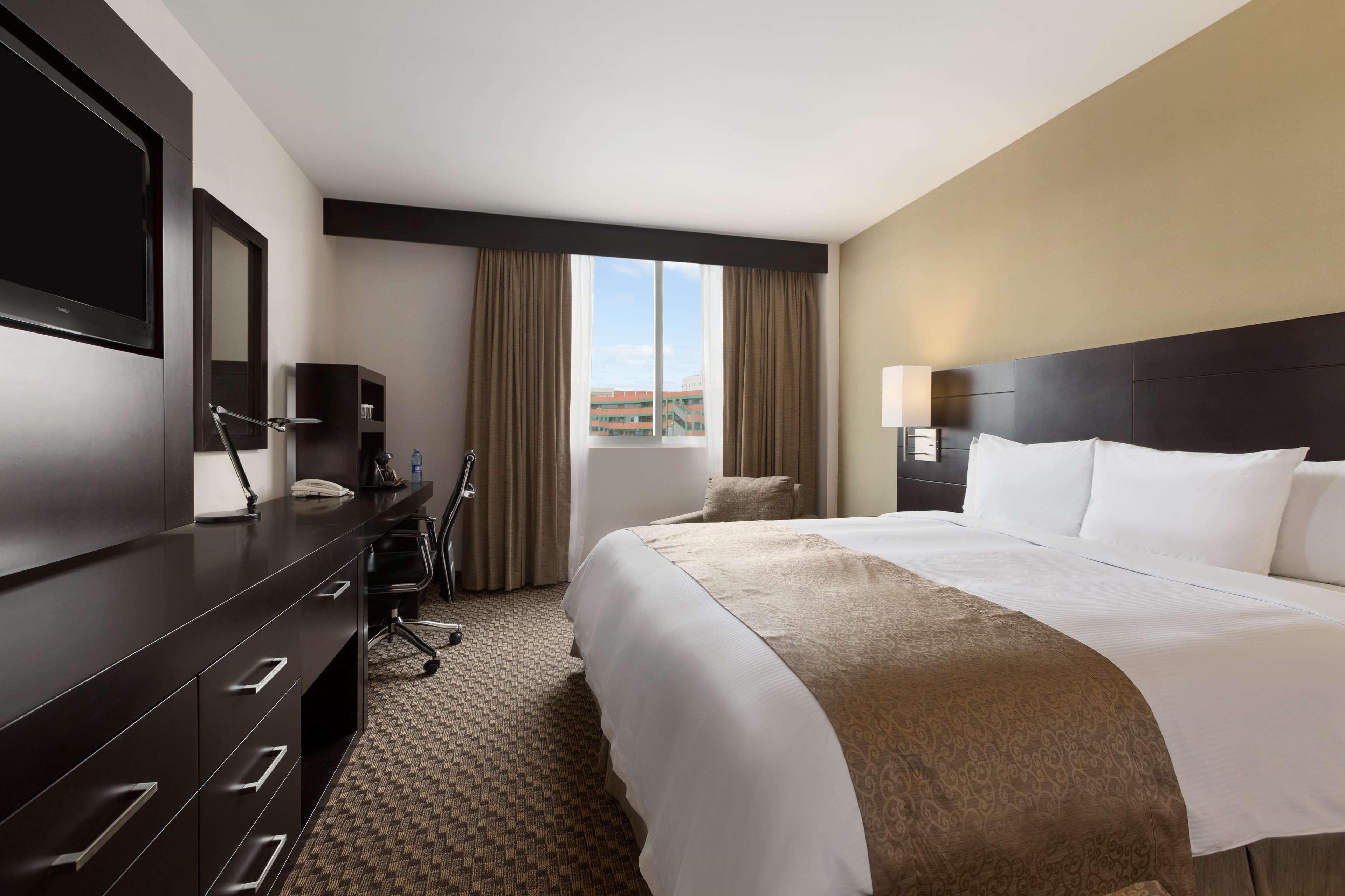 Doubletree By Hilton 4*