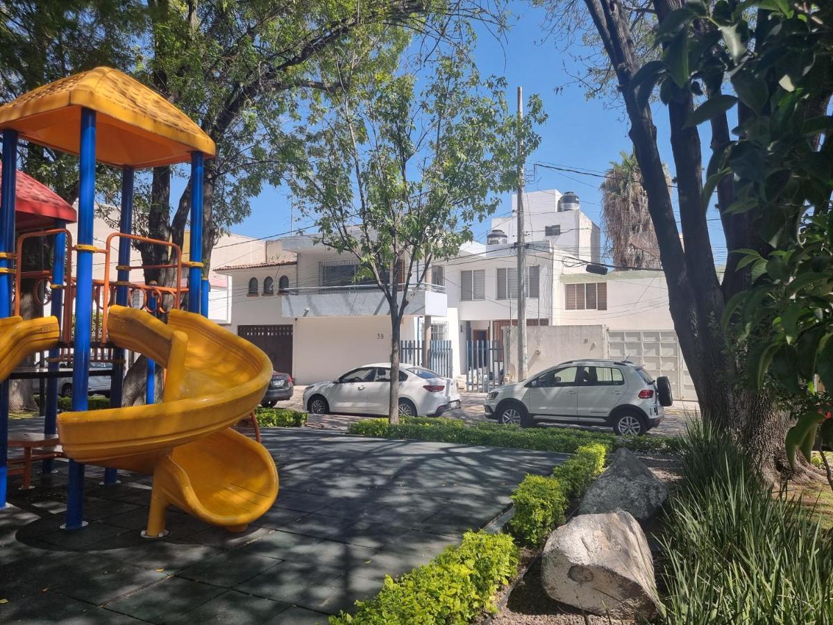 Residencia Ximatario Guest house Queretaro