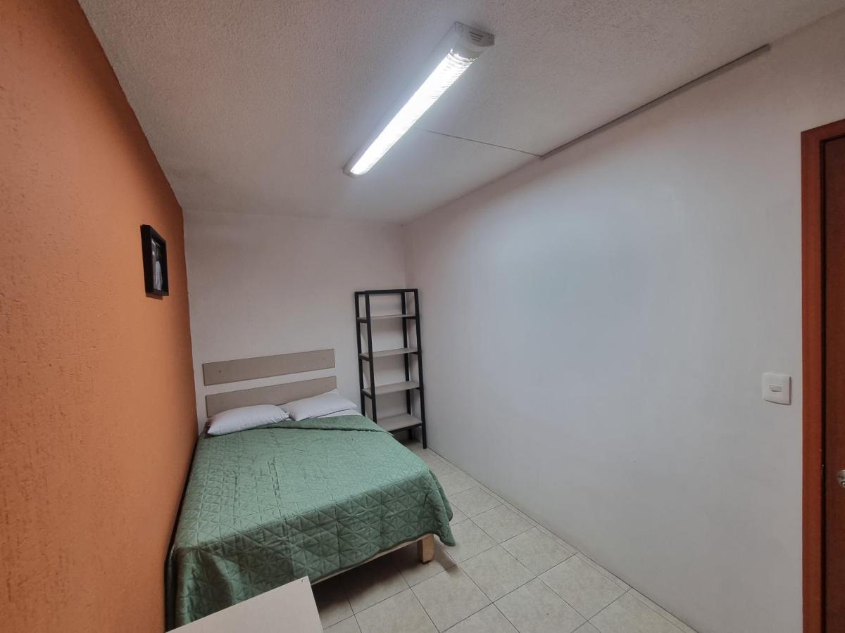 Residencia Ximatario Guest house *