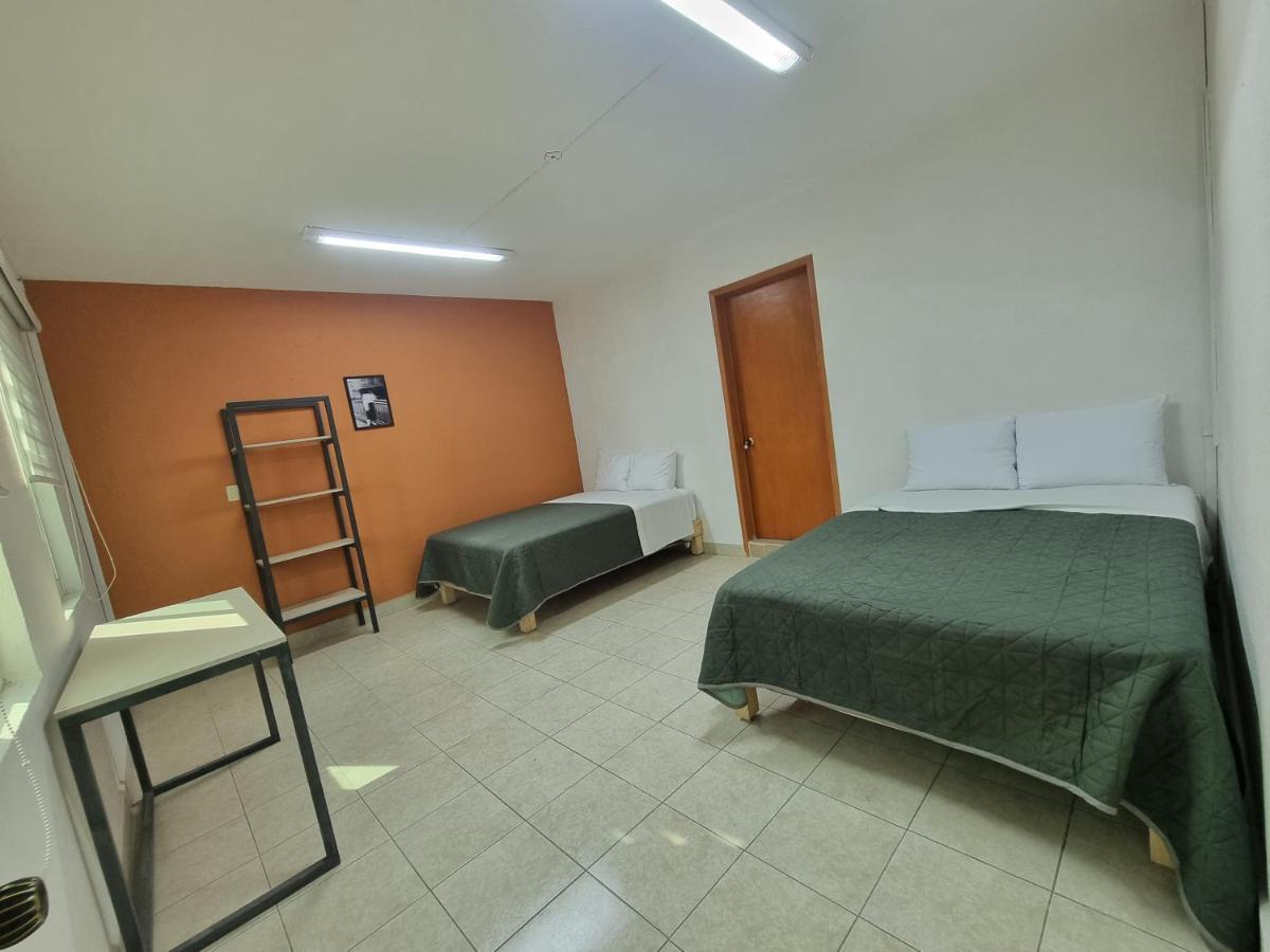 Guest house Residencia Ximatario *
