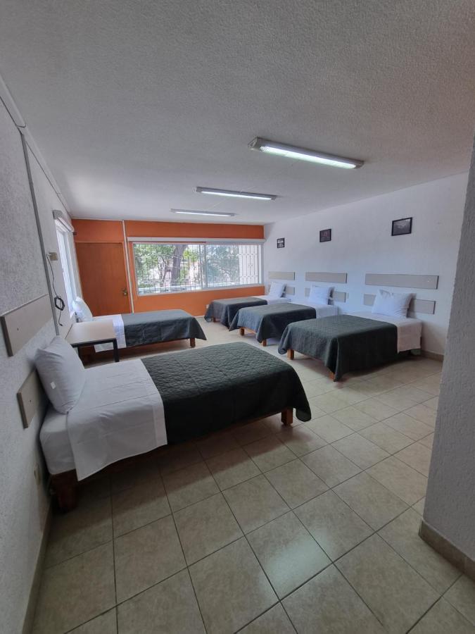 Residencia Ximatario Guest house