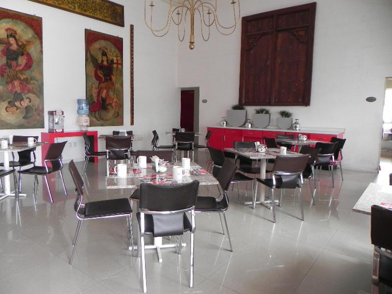 Hotel Zar Queretaro 3*