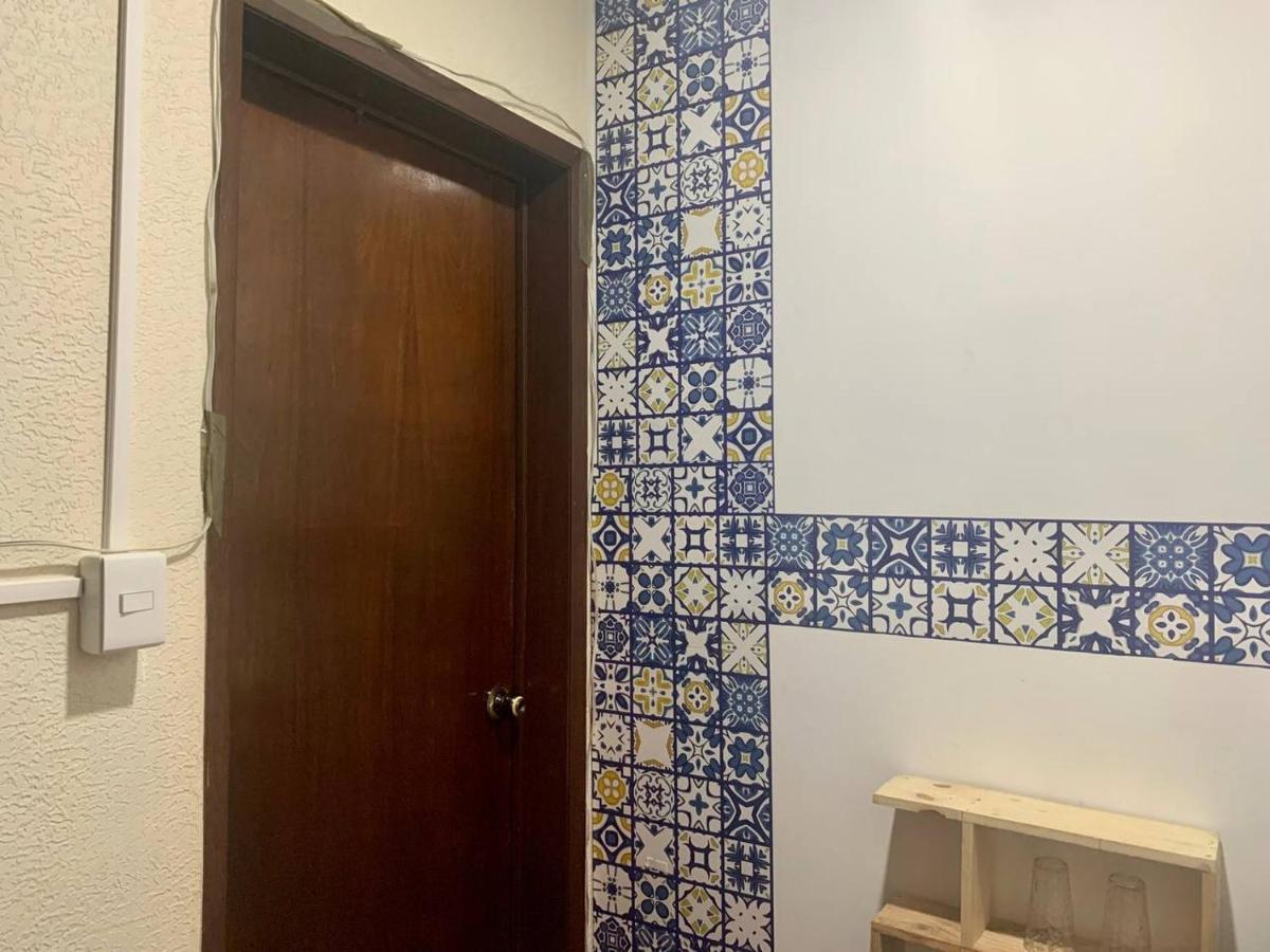 Azulejos *