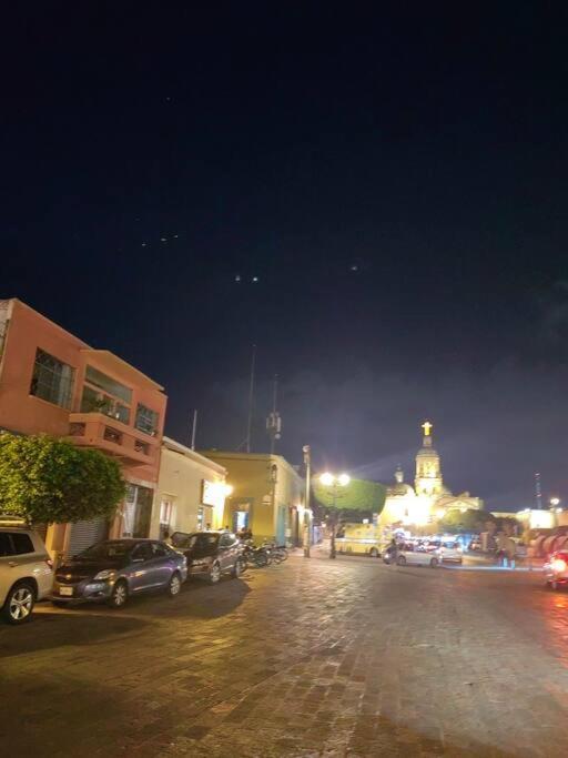 Plaza Fundadores, Iglesia De La Santa Cruz, Casa Completa *