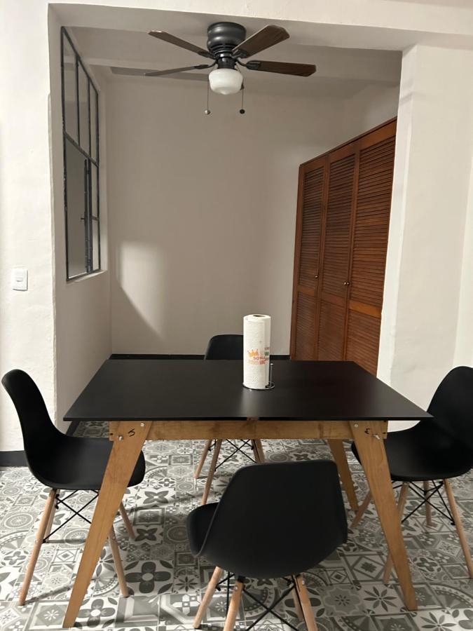 Plaza Fundadores, Iglesia De La Santa Cruz, Casa Completa Apartment *