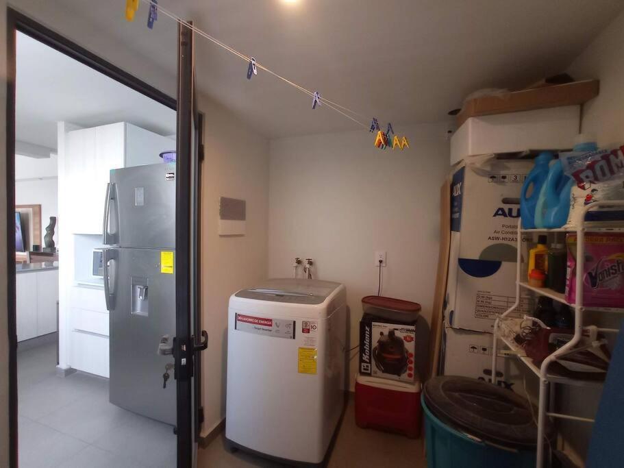 Departamento Privado Con Alberca Climatizada Y Gimnasio * Querétaro
