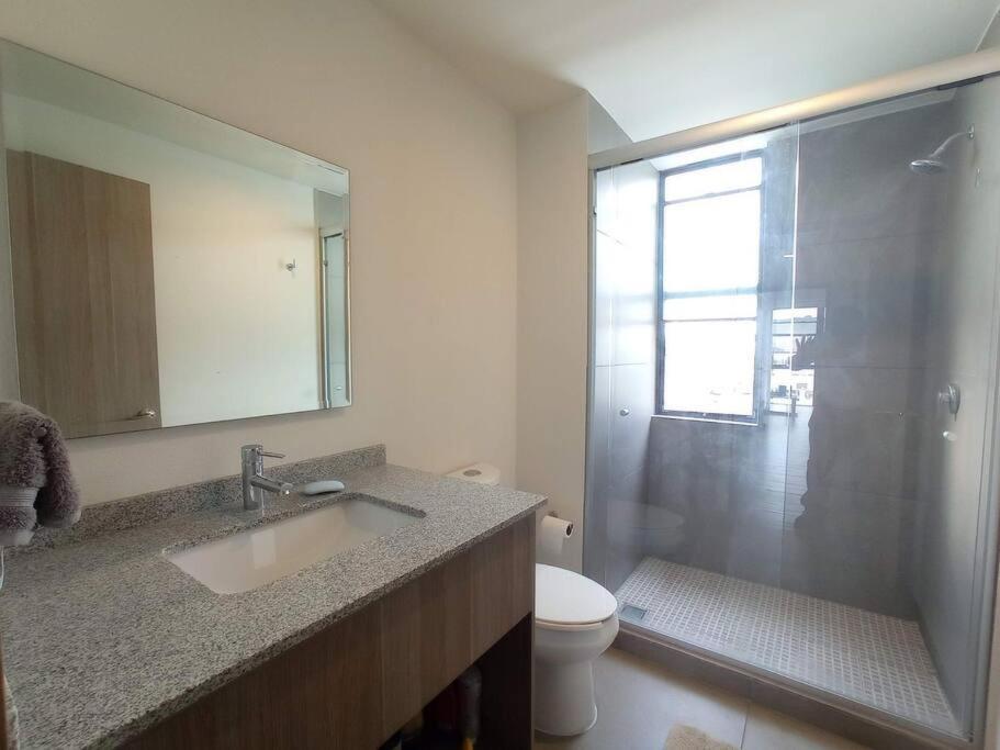 Departamento Privado Con Alberca Climatizada Y Gimnasio Querétaro