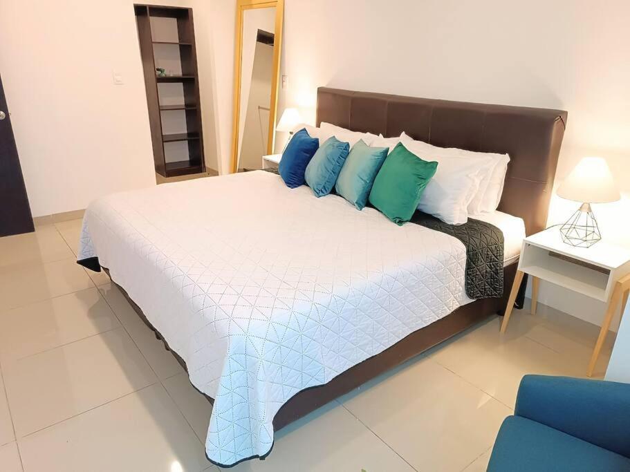 Departamento Linda Vista Privado A/c Cochera 24/7 Apartamento *