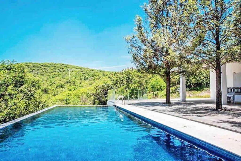 The One Juriquilla W/private Jacuzzi In Rooftop Villa *
