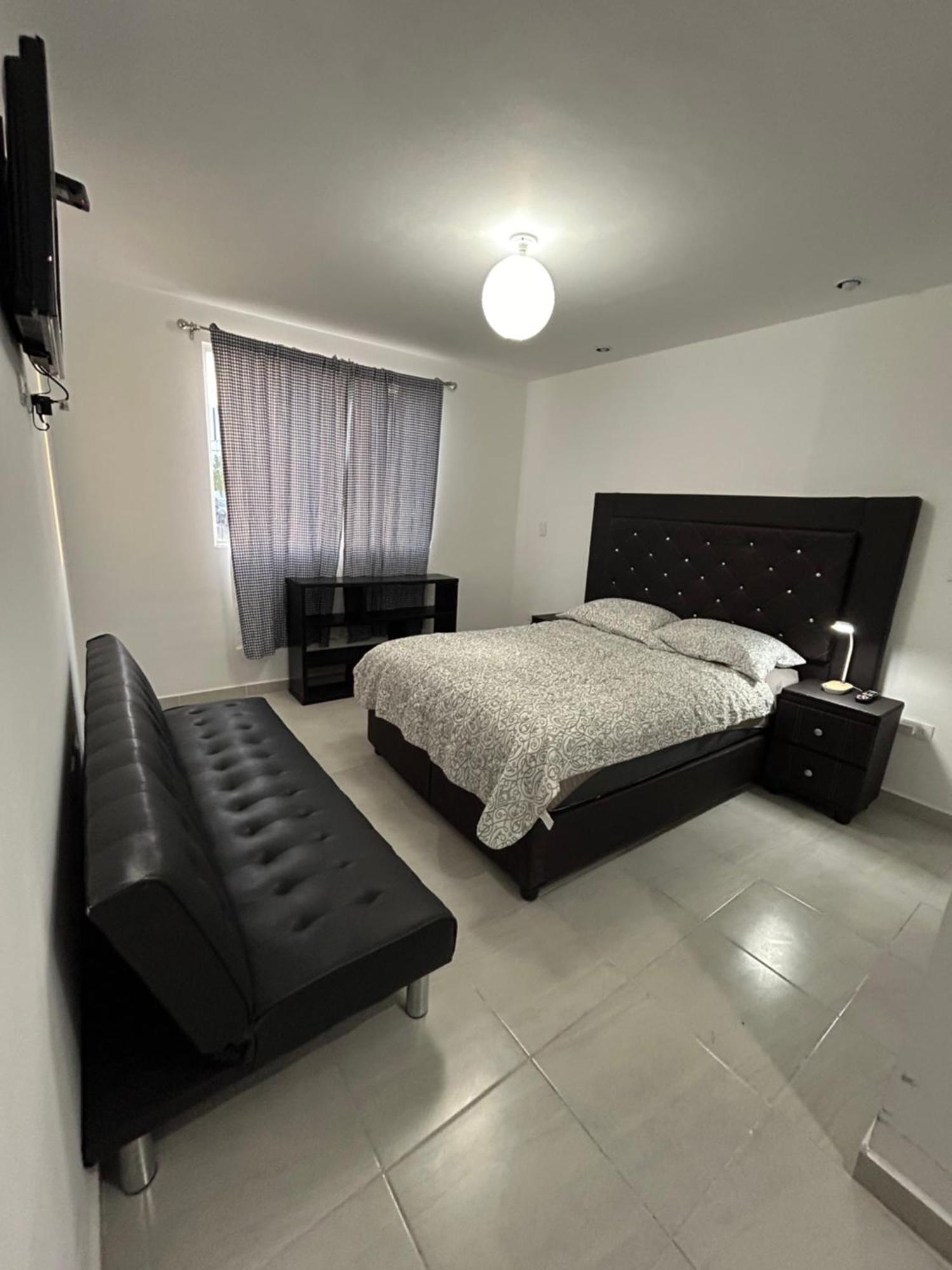 Bonito Y Amplio Departamento * Querétaro