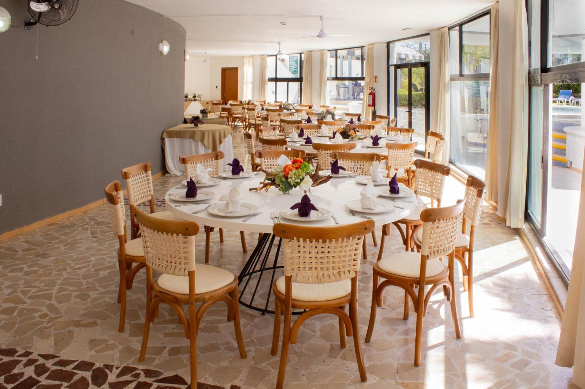 Zona Diamante, An Ihg Hotel 4*