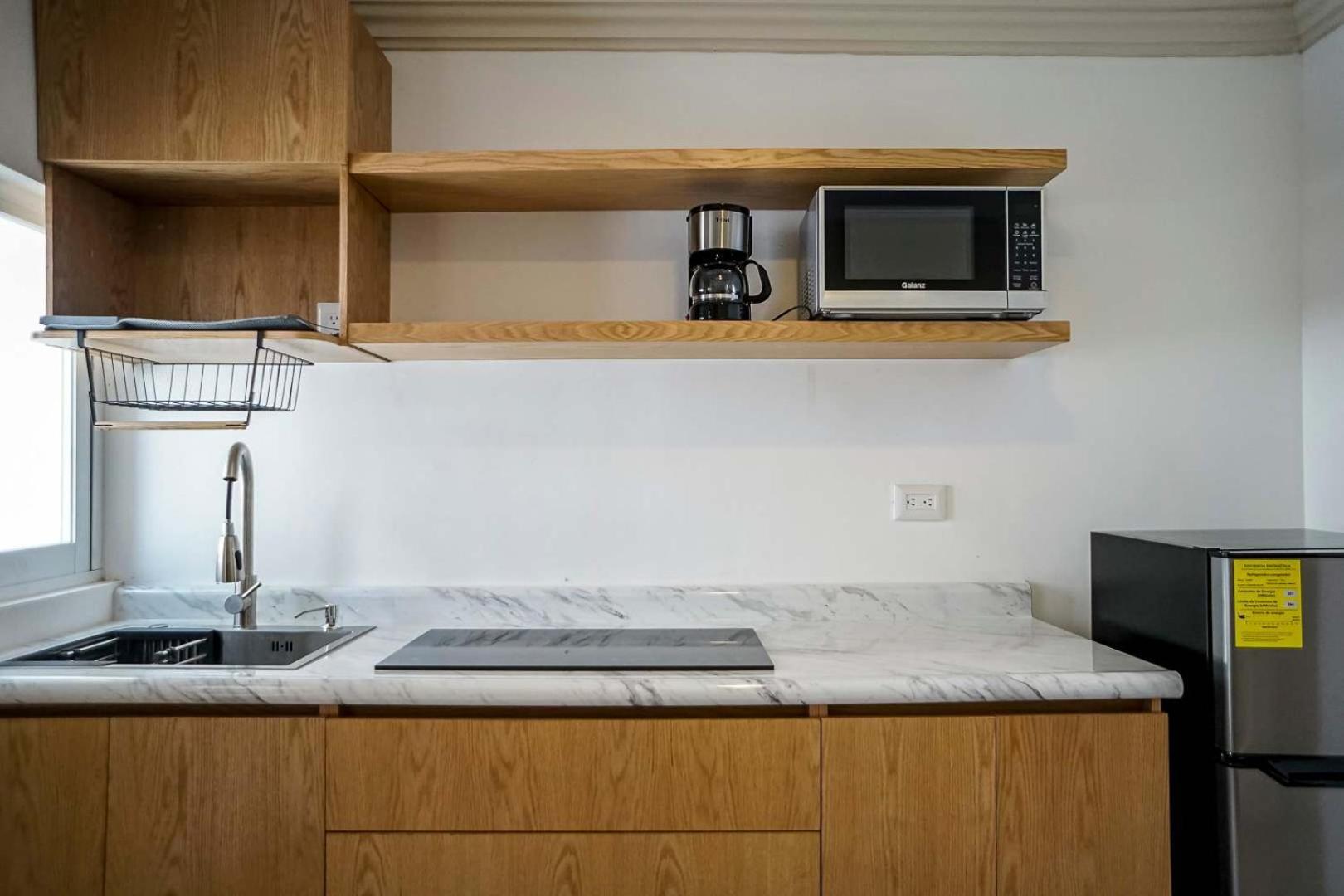 Modern With Office In Prime Location Apartment *