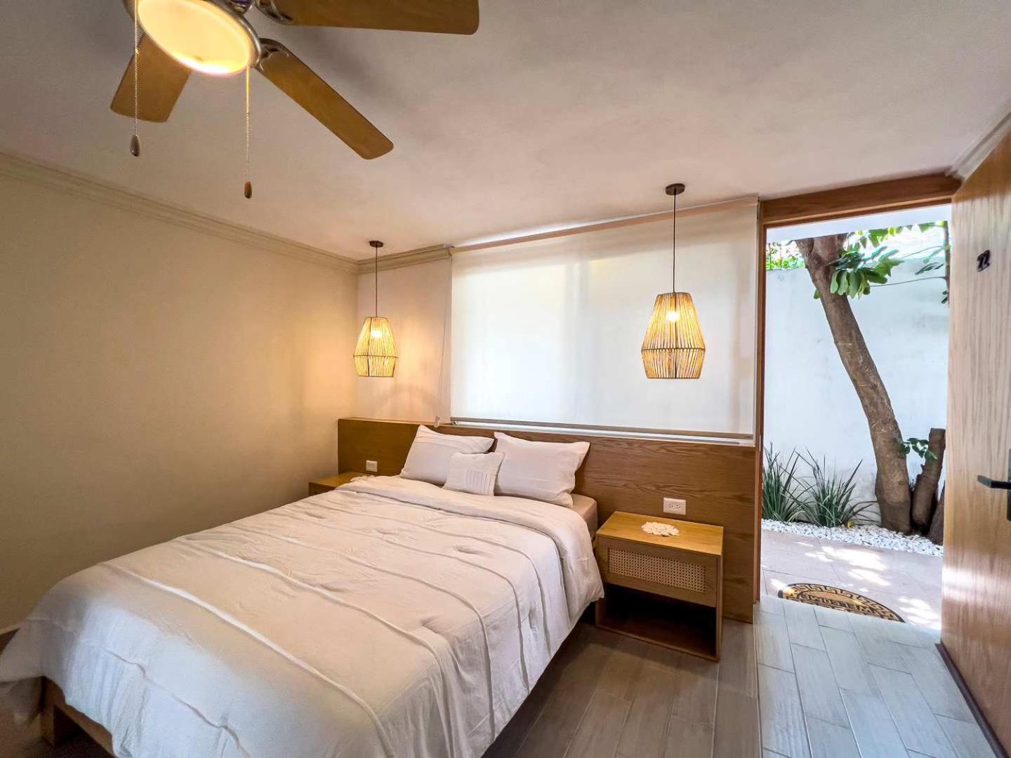 Modern With Office In Prime Location Apartment