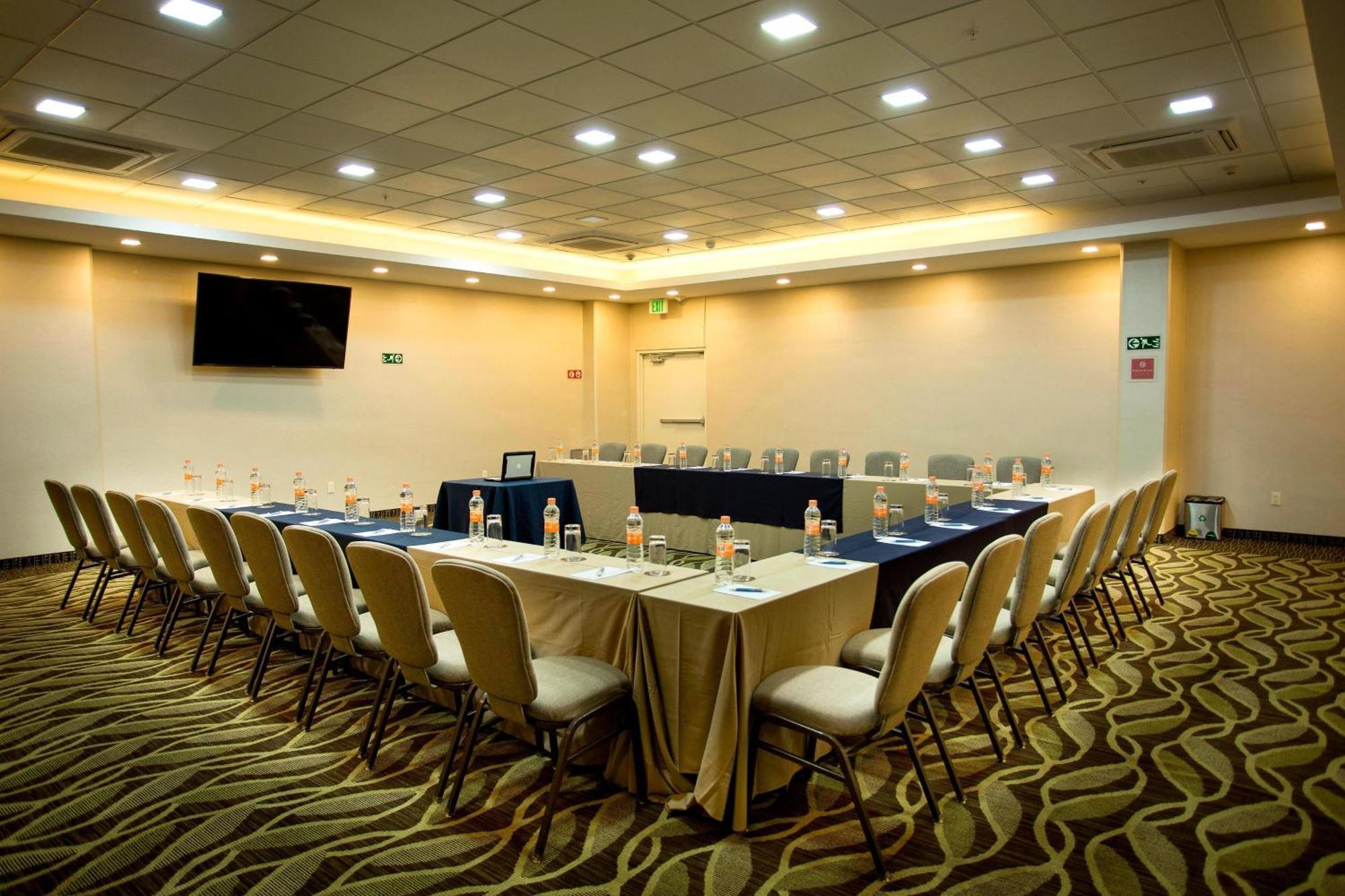 Four Points By Sheraton Queretaro Norte Jurica