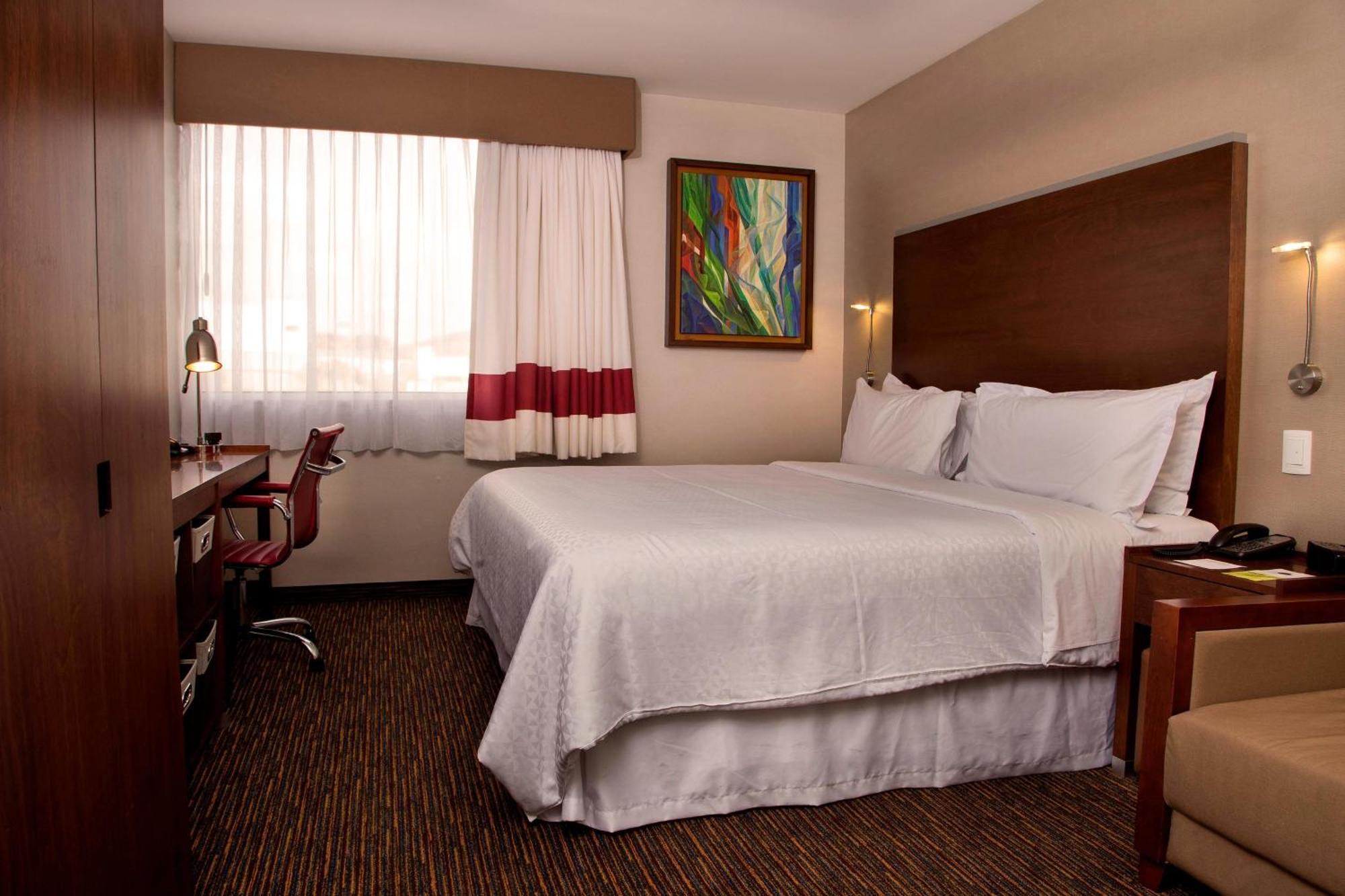 Hotel Four Points By Sheraton Queretaro Norte Jurica
