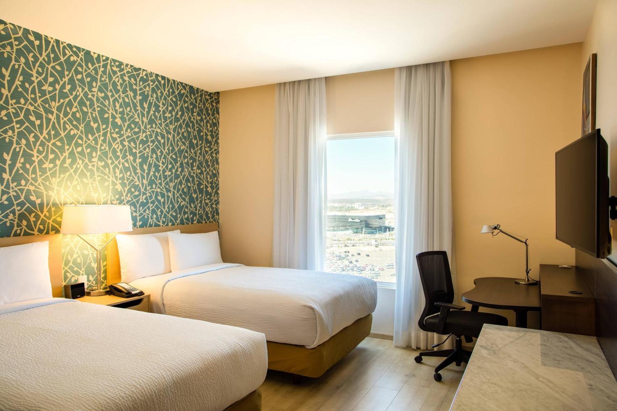 Fairfield & Queretaro Juriquilla Hotel 4*