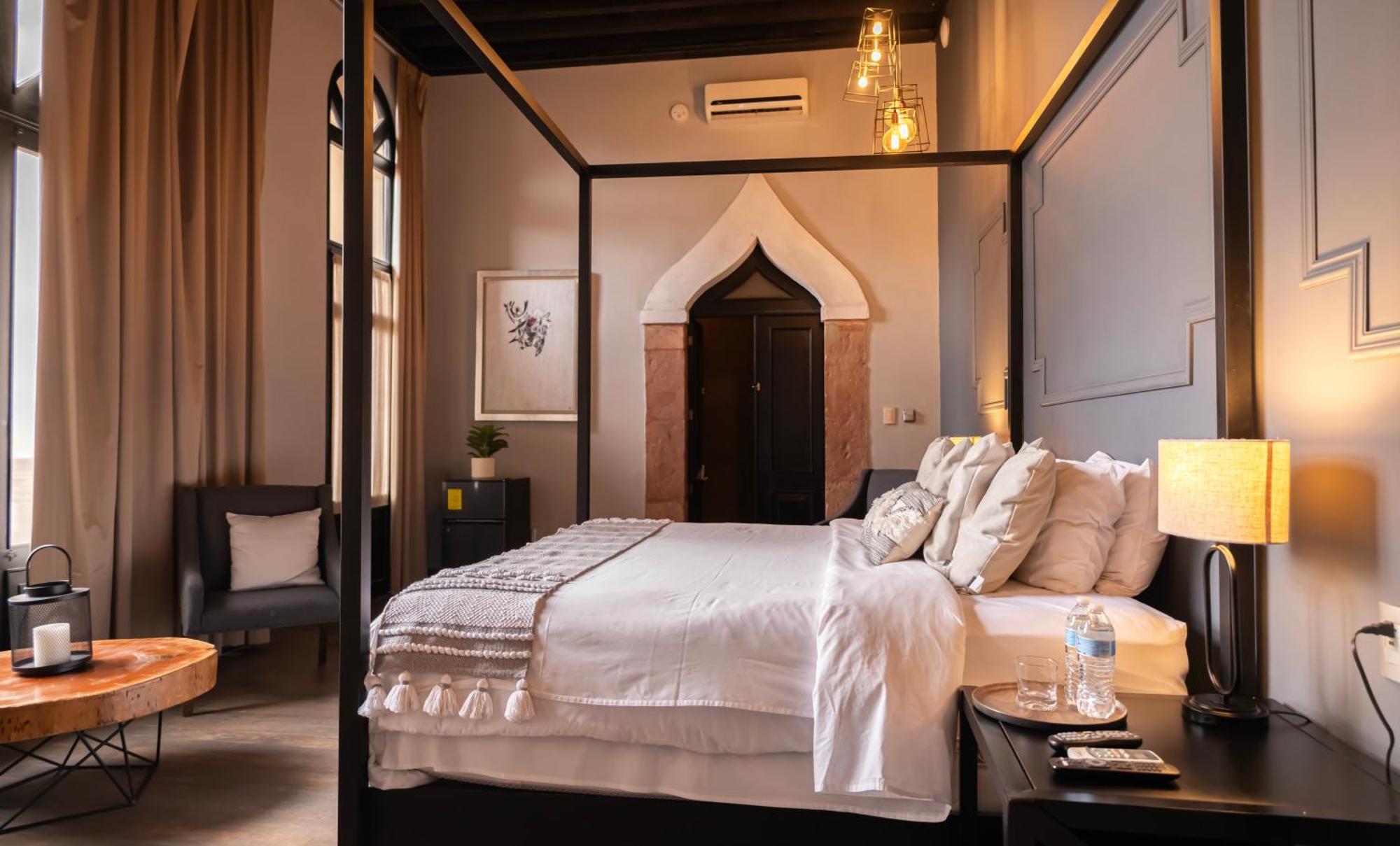 Plaza De Armas Hotel 4*
