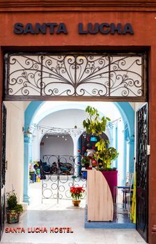 Santa Lucha Hostel *
